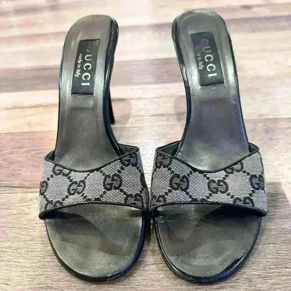 100% Authentic GUCCI Mules Sandals - Picture 4 of 6